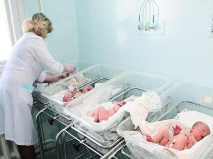Україна лідує серед країн світу за рівнем смертності та низької народжуваності Україна очолила світовий рейтинг за рівнем смертності та низької народжуваності